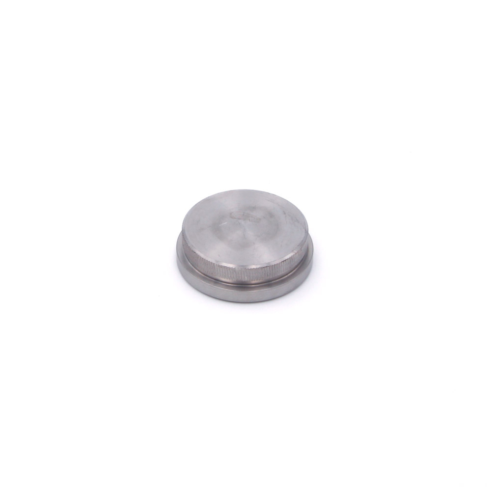 Tappo terminale piatto per corrimano in acciaio inossidabile Ø 42,4 mm, vista obliqua dall'alto con bordo, su sfondo bianco