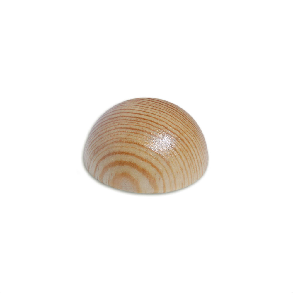 Tappo terminale in pino per corrimano in legno, semisfera con anelli di crescita marcati, Ø 40 - 50 mm, su sfondo bianco