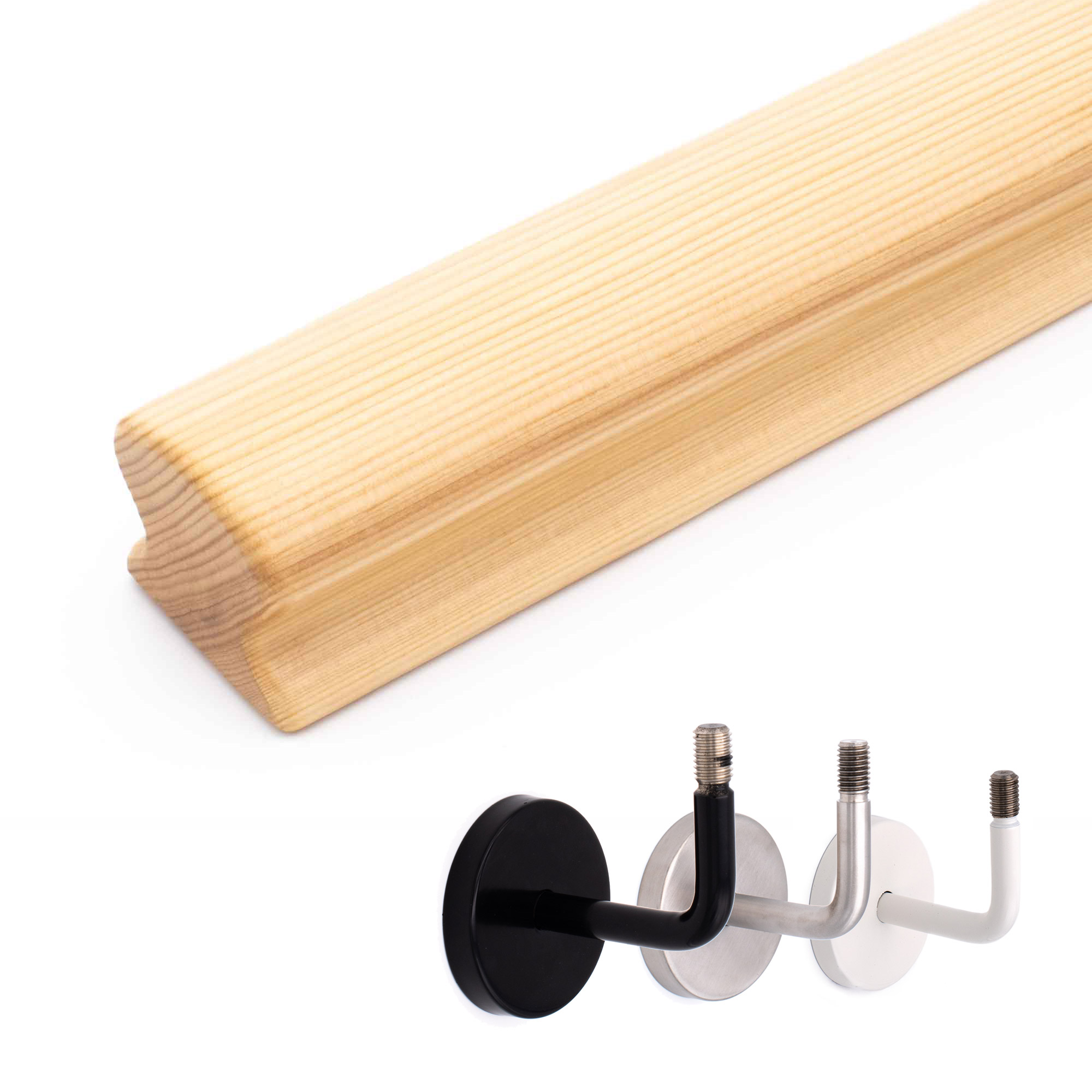 Corrimano Omega in abete rosso naturale con profilo omega, accanto supporti per corrimano in nero, acciaio inox e bianco