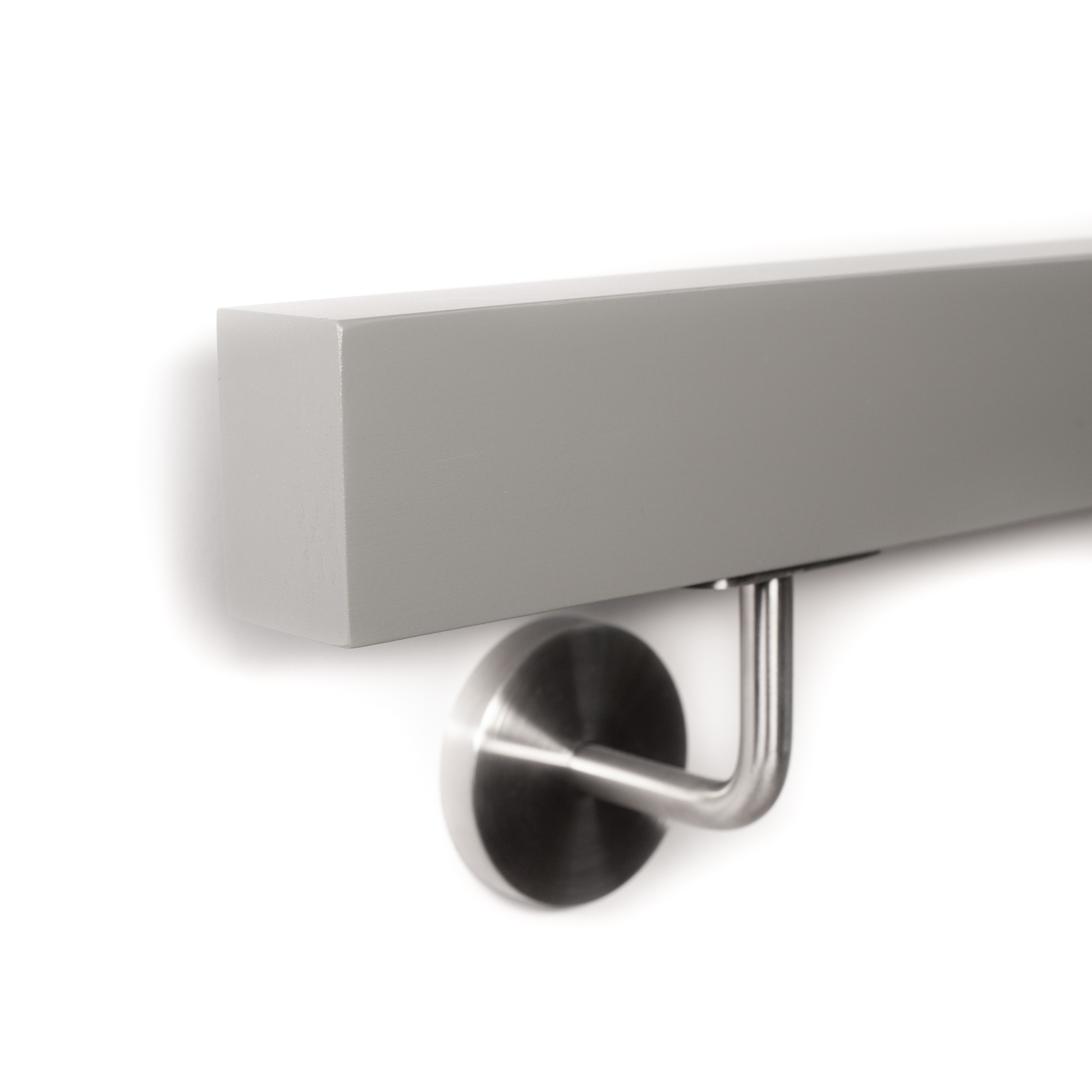 Corrimano rettangolare in faggio grigio in verticale con supporto a parete in acciaio inox, estremità dritta, spigoli vivi